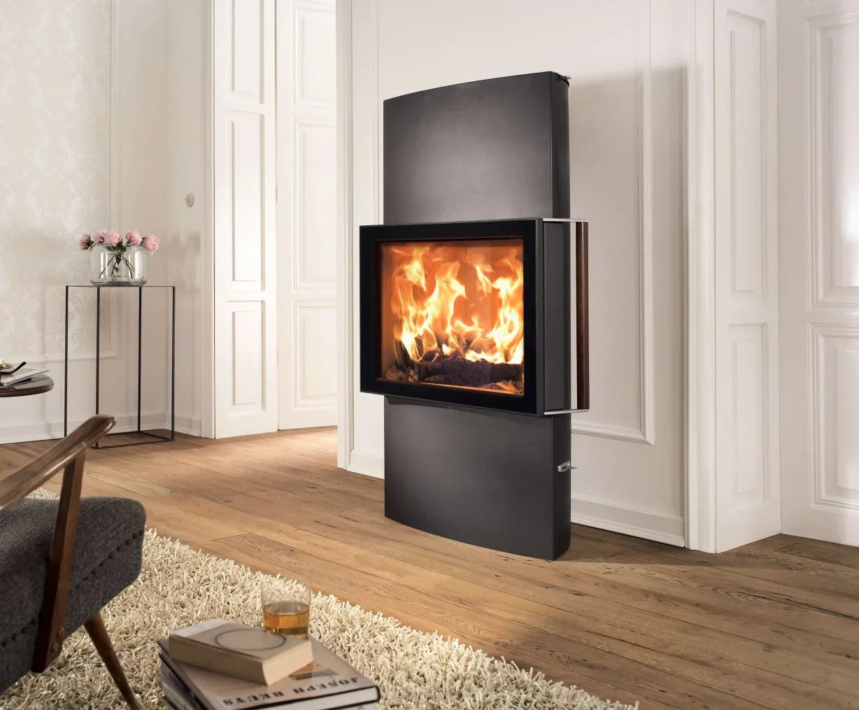 Ghidul minimalist pentru sobe pe lemne care completează mobilierul în 2026